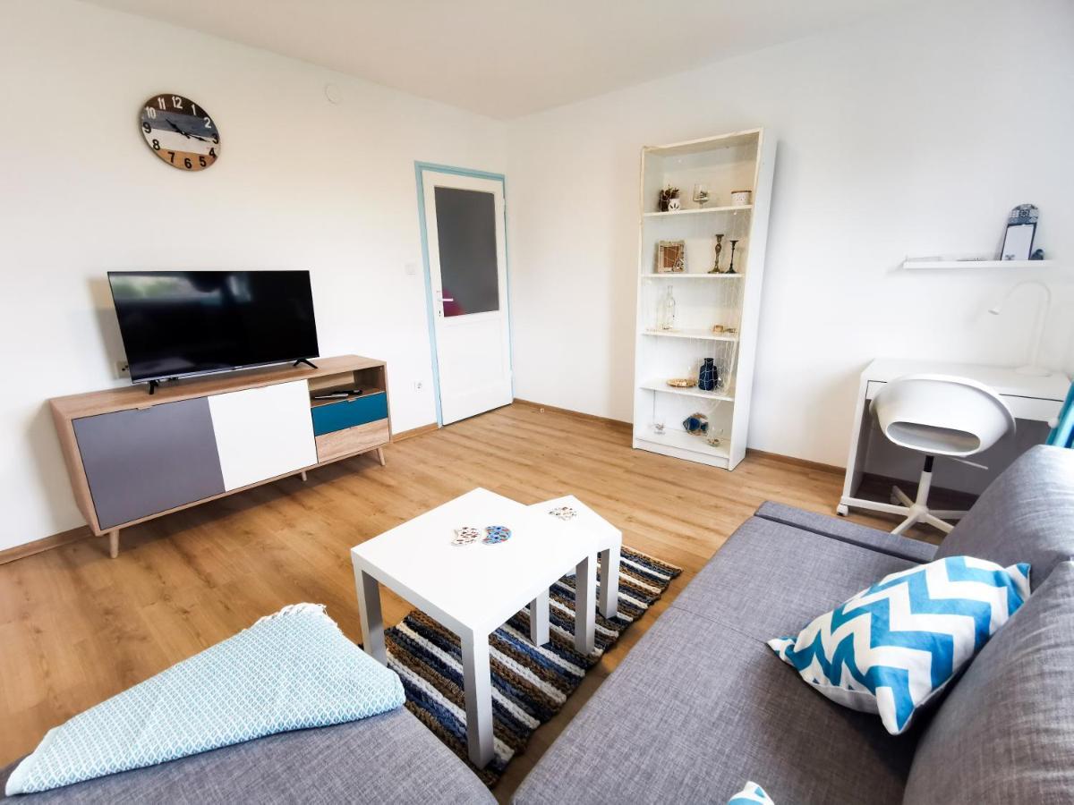 Sea Star Apartment Pola Esterno foto